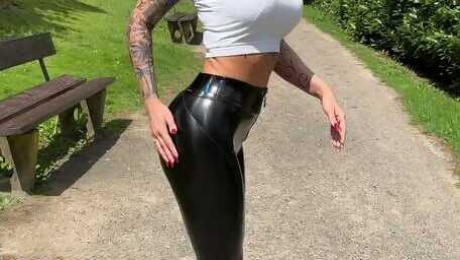 Lara CumKitten - new Leggins